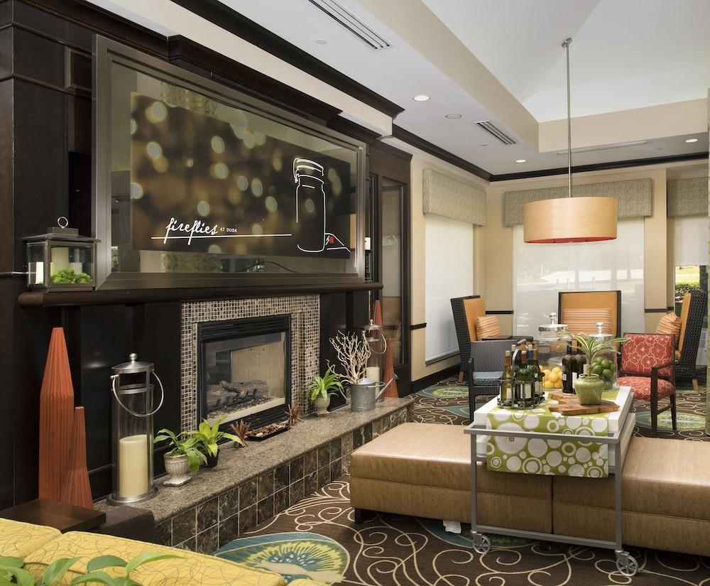 Hilton Garden Inn Huntsville South/Redstone Arsenal Bagian luar foto