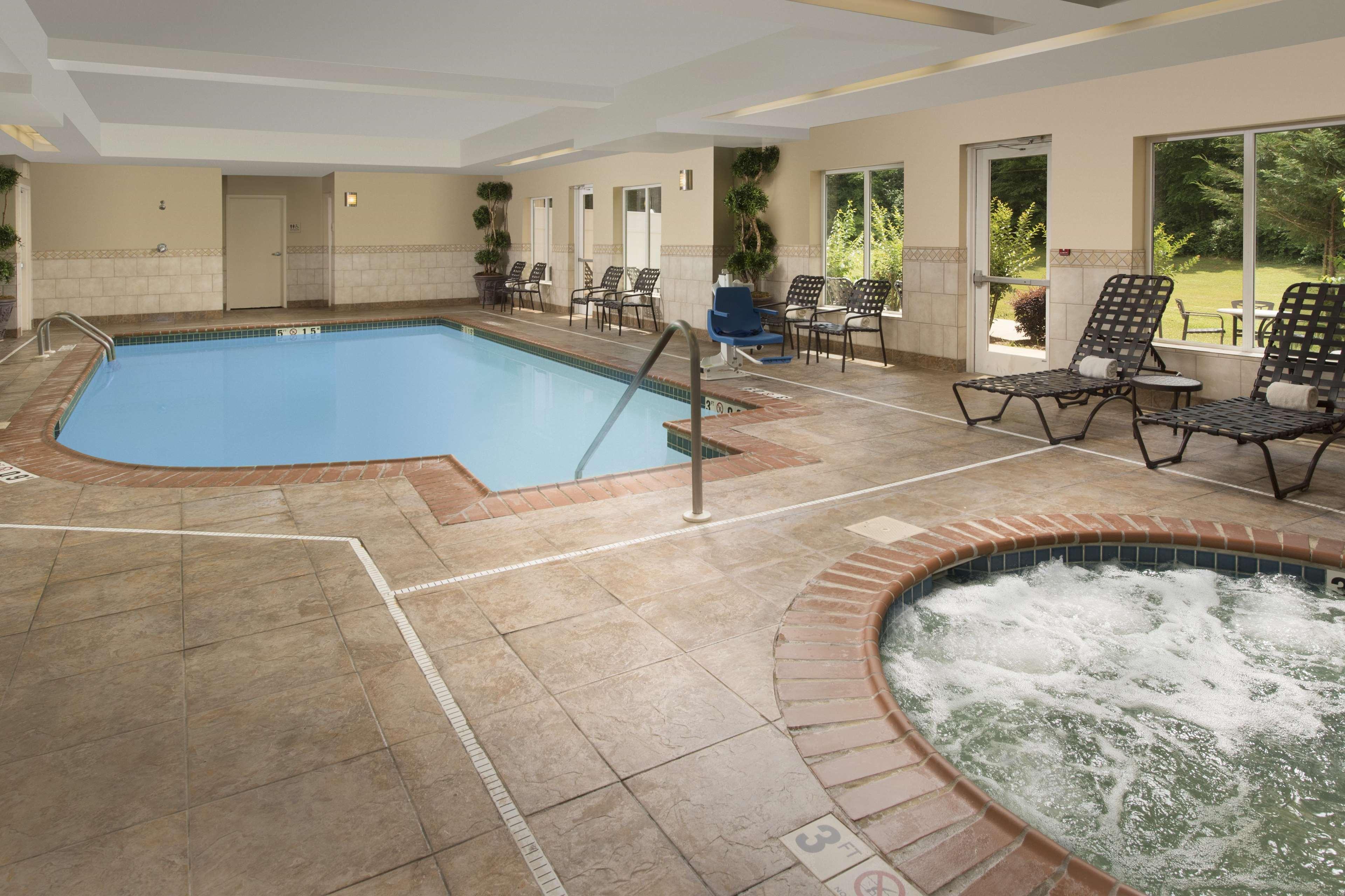 Hilton Garden Inn Huntsville South/Redstone Arsenal Bagian luar foto