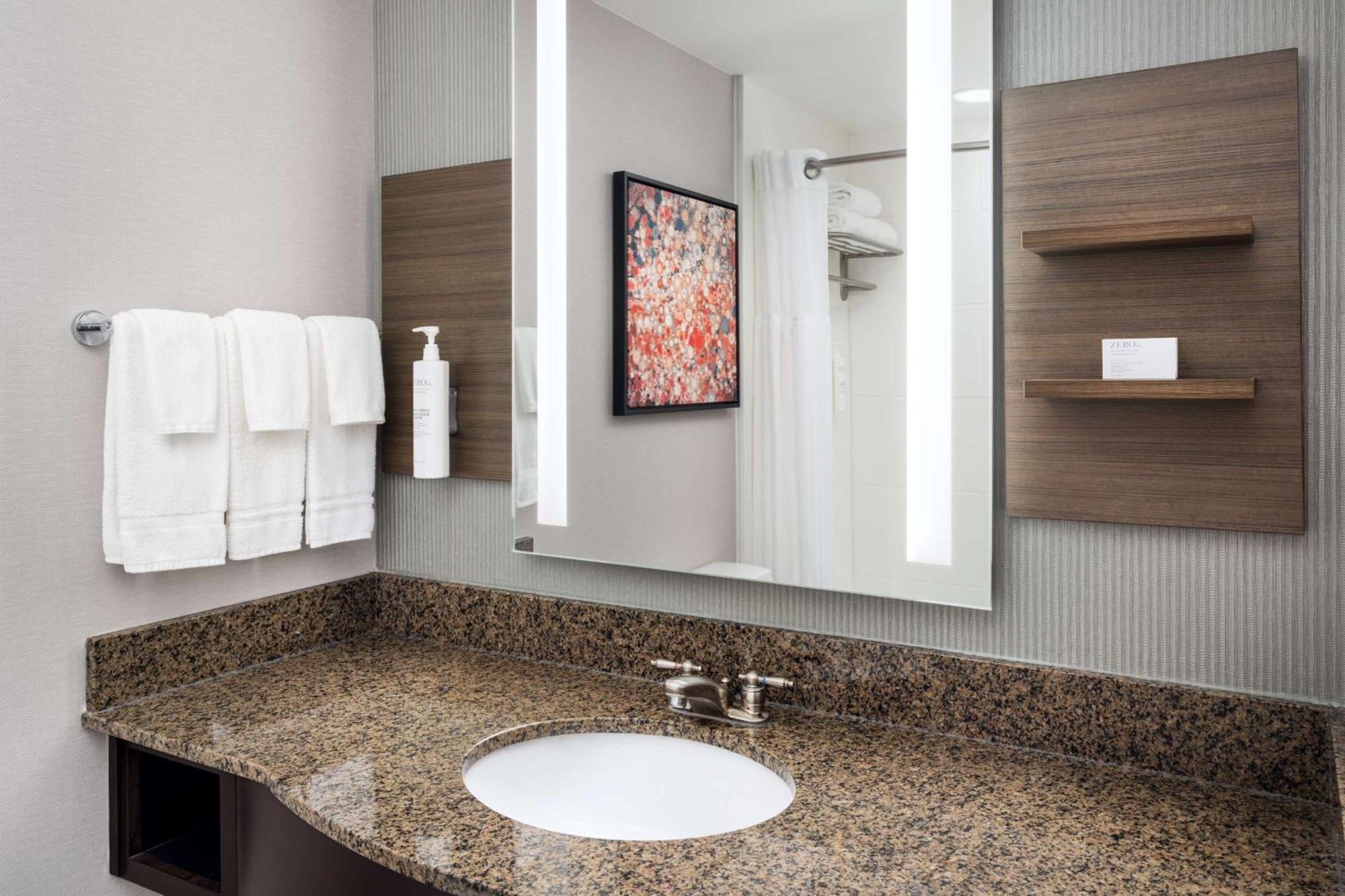Hilton Garden Inn Huntsville South/Redstone Arsenal Bagian luar foto